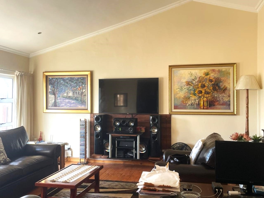 To Let 3 Bedroom Property for Rent in Country Club Western Cape